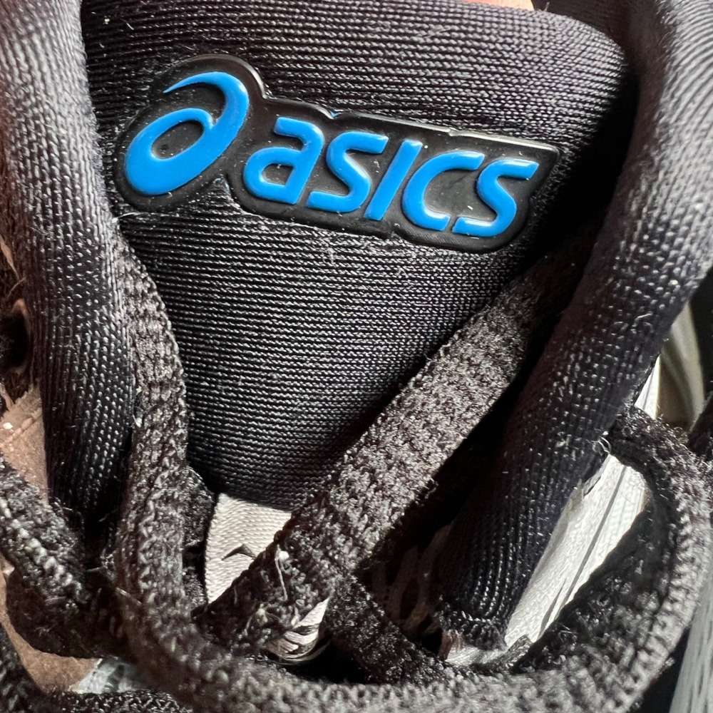 Asics Gel-Cumulus 19 Mens Running Shoes Silver Black Blue.
Mens Size 11 - Picture 9 of 11